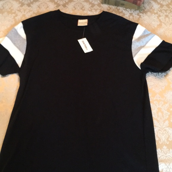 Active RS black tee NWT - Picture 3 of 7